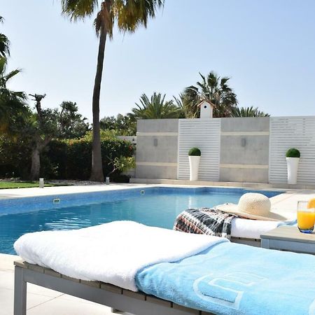 Deluxe First Line Villa بيرفوليا المظهر الخارجي الصورة