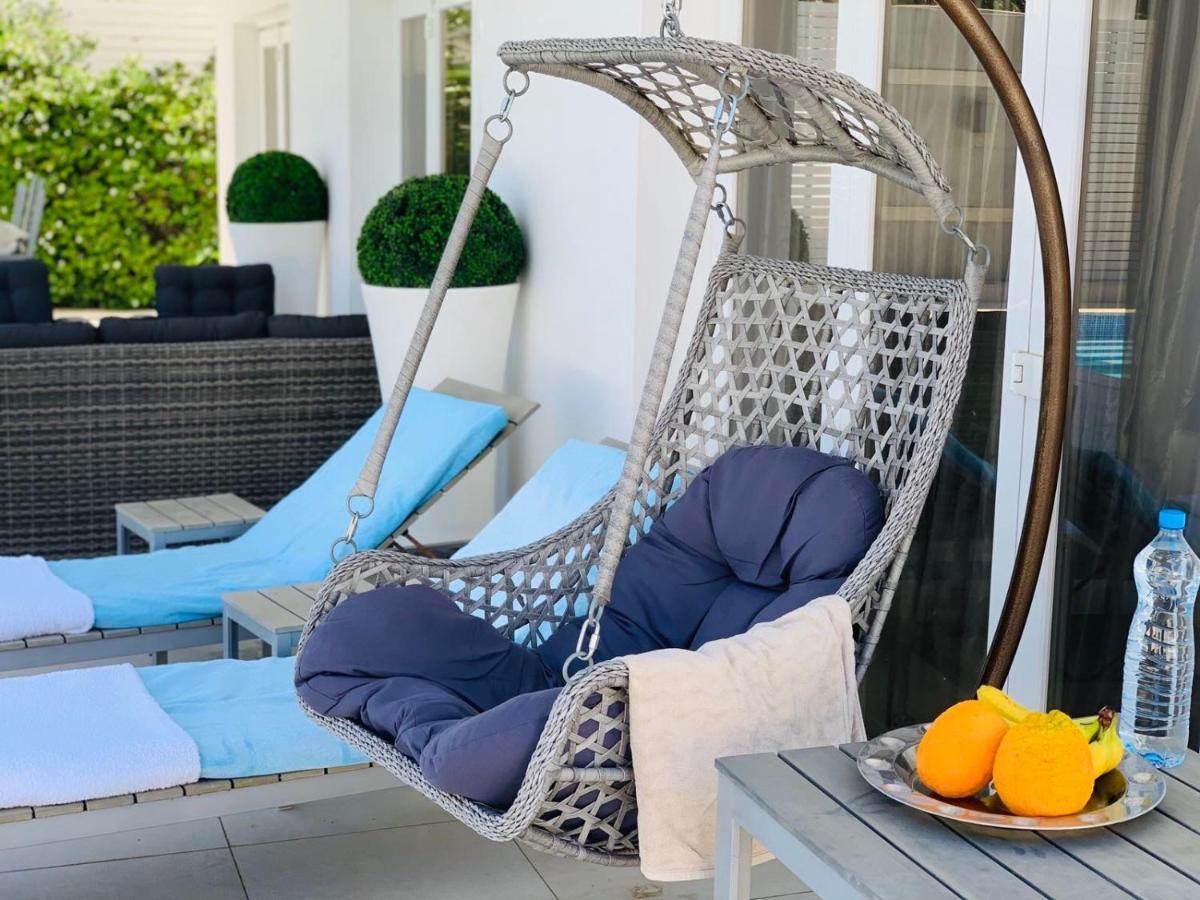 Deluxe First Line Villa بيرفوليا المظهر الخارجي الصورة