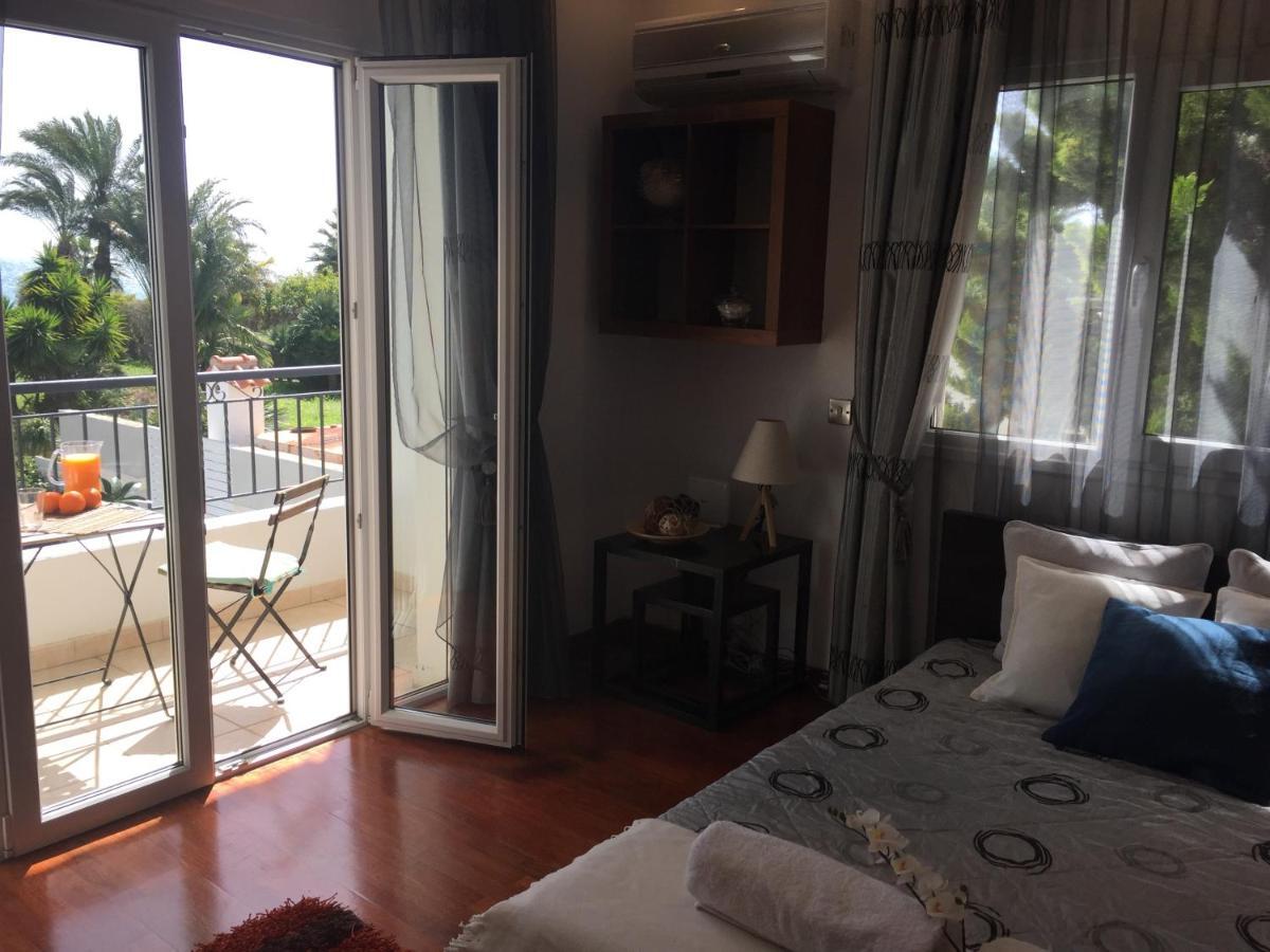 Deluxe First Line Villa بيرفوليا المظهر الخارجي الصورة